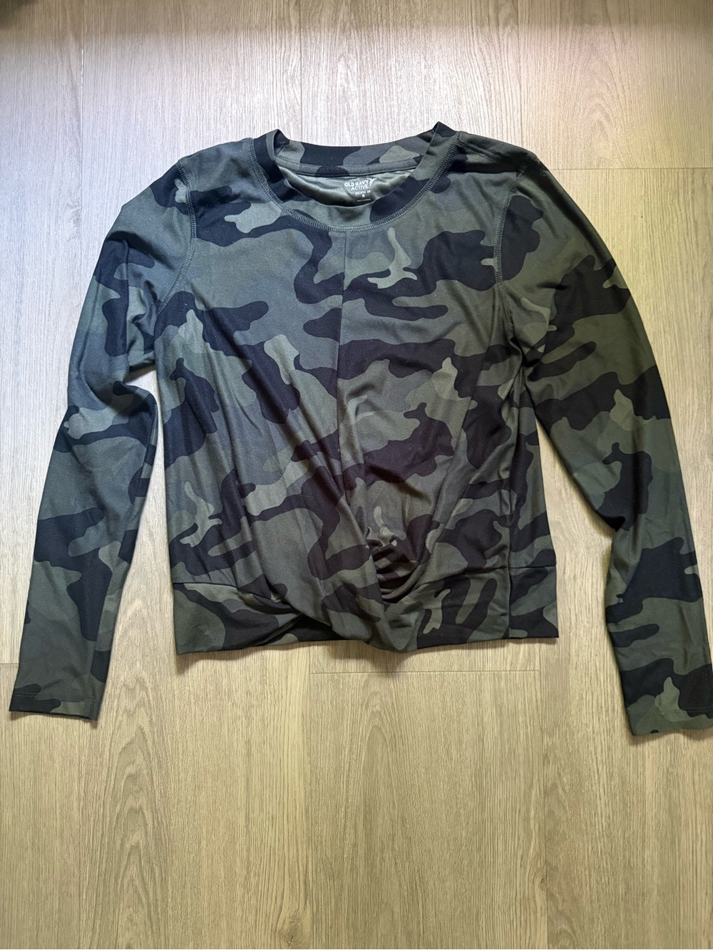 Old Navy Active Olive & Black Camo Long Sleeve Top